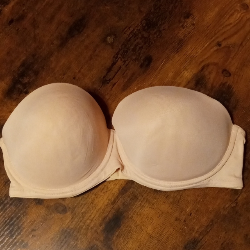 Pink Victoria's Secret 34DD Beige Strapless Padded Underwire super Push Up Bra